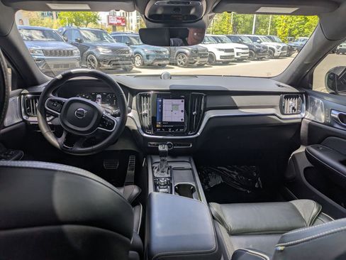 Used 2021 Volvo S60 T6 R-Design w/ Advanced Package AWD/4WD image 25