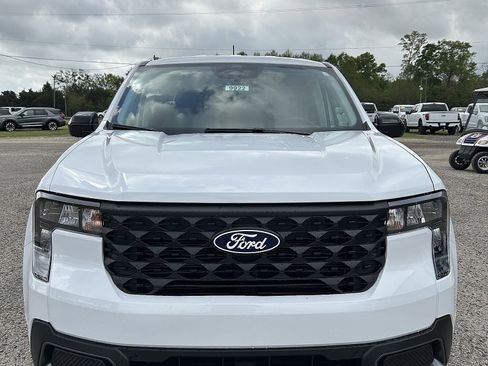 New 2026 Ford Maverick XLT FWD image 9