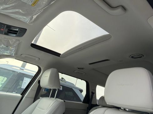 New 2026 Hyundai Palisade Calligraphy FWD image 32