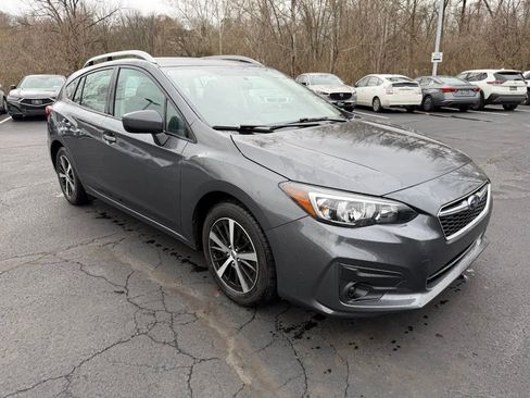 Used 2019 Subaru Impreza 2.0i Premium image 4