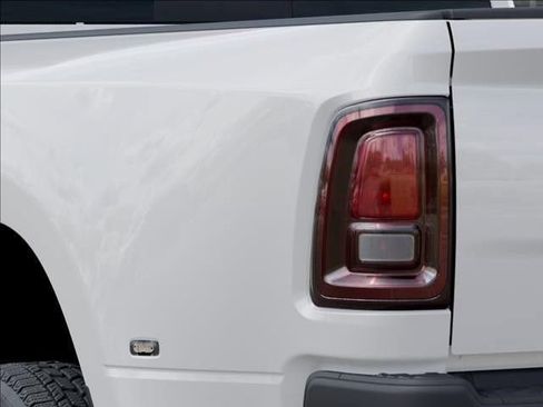 New 2026 RAM 3500 Tradesman AWD/4WD image 9