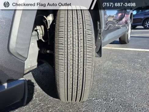 Used 2021 Toyota RAV4 LE image 14