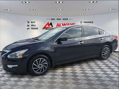 Used 2015 Nissan Altima 2.5 S w/ Power Driver Seat Package FWD image 1