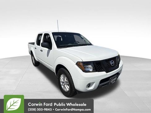 Used 2016 Nissan Frontier SV w/ SV Value Truck Package RWD image 2