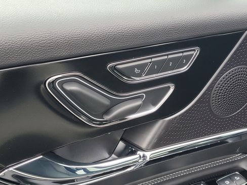 New 2026 Lincoln Corsair Premiere image 9