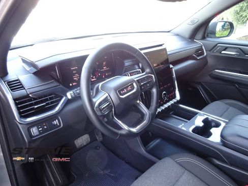 Certified 2025 GMC Acadia Elevation FWD image 11