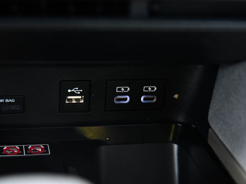 Used 2025 Toyota Camry LE image 26