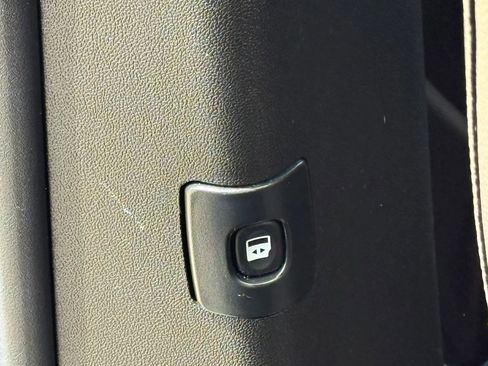 Used 2018 Dodge Grand Caravan SXT w/ Driver Convenience Group FWD image 21