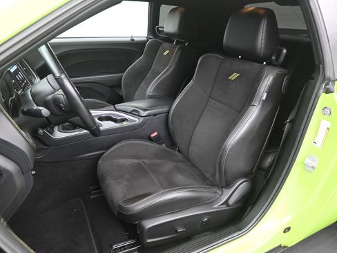Used 2023 Dodge Challenger R/T Scat Pack RWD image 10