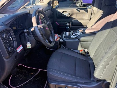 Used 2022 Chevrolet Silverado 1500 Custom image 8