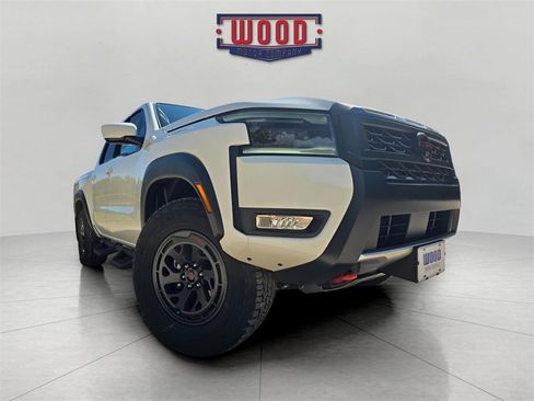 New 2026 Nissan Frontier PRO-4X w/ Pro-4x Convenience Package image 4