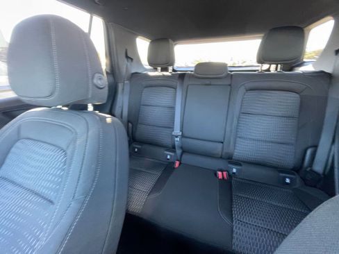 Used 2025 Chevrolet Equinox LT image 38