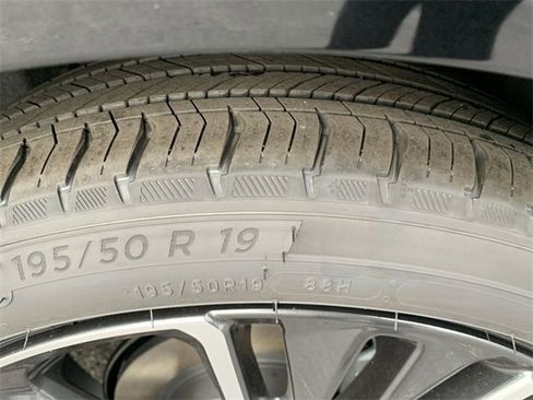 New 2026 Toyota Prius Limited image 36