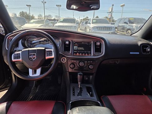 Used 2013 Dodge Charger R/T image 11
