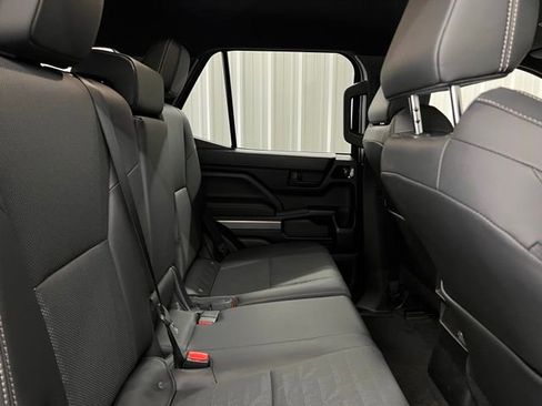 Used 2025 Toyota 4Runner TRD Off-Road Premium image 17