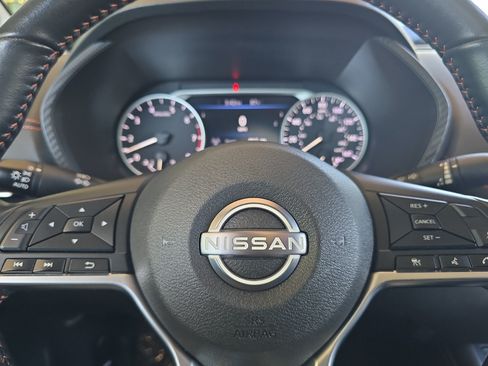 Used 2025 Nissan Sentra SR w/ SR Premium Package FWD image 22