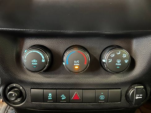 Used 2017 Jeep Wrangler Unlimited Sport image 21