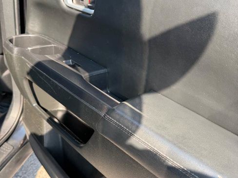Used 2012 Honda Pilot Touring image 49