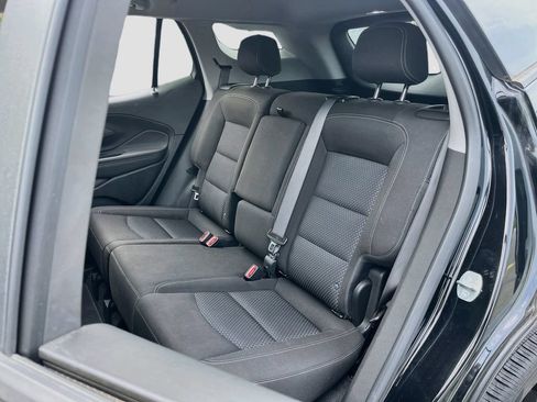 Used 2024 GMC Terrain SLE w/ Driver Convenience Package FWD image 23