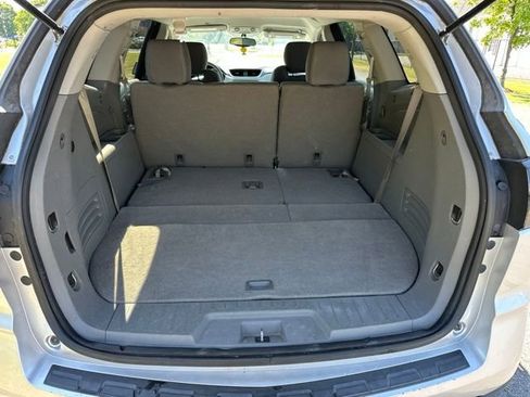 Used 2015 Chevrolet Traverse LS FWD image 19