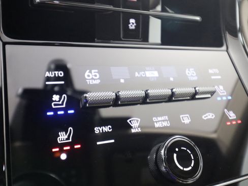 Certified 2026 Porsche Panamera image 23