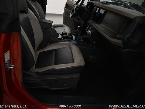 Used 2024 Ford Bronco Wildtrak image 18