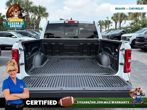 Used 2025 RAM 1500 Laramie AWD/4WD image 11