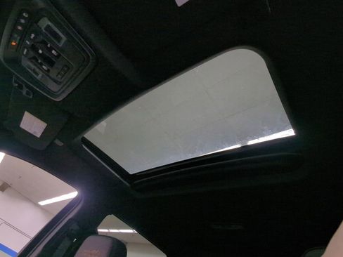 Used 2025 Chevrolet Silverado 1500 High Country w/ High Country Premium Package AWD/4WD image 24