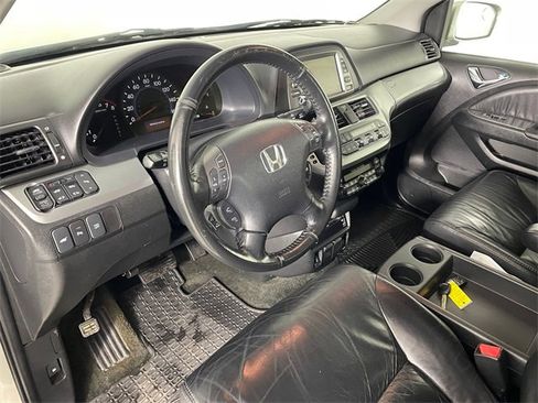 Used 2009 Honda Odyssey Touring image 3