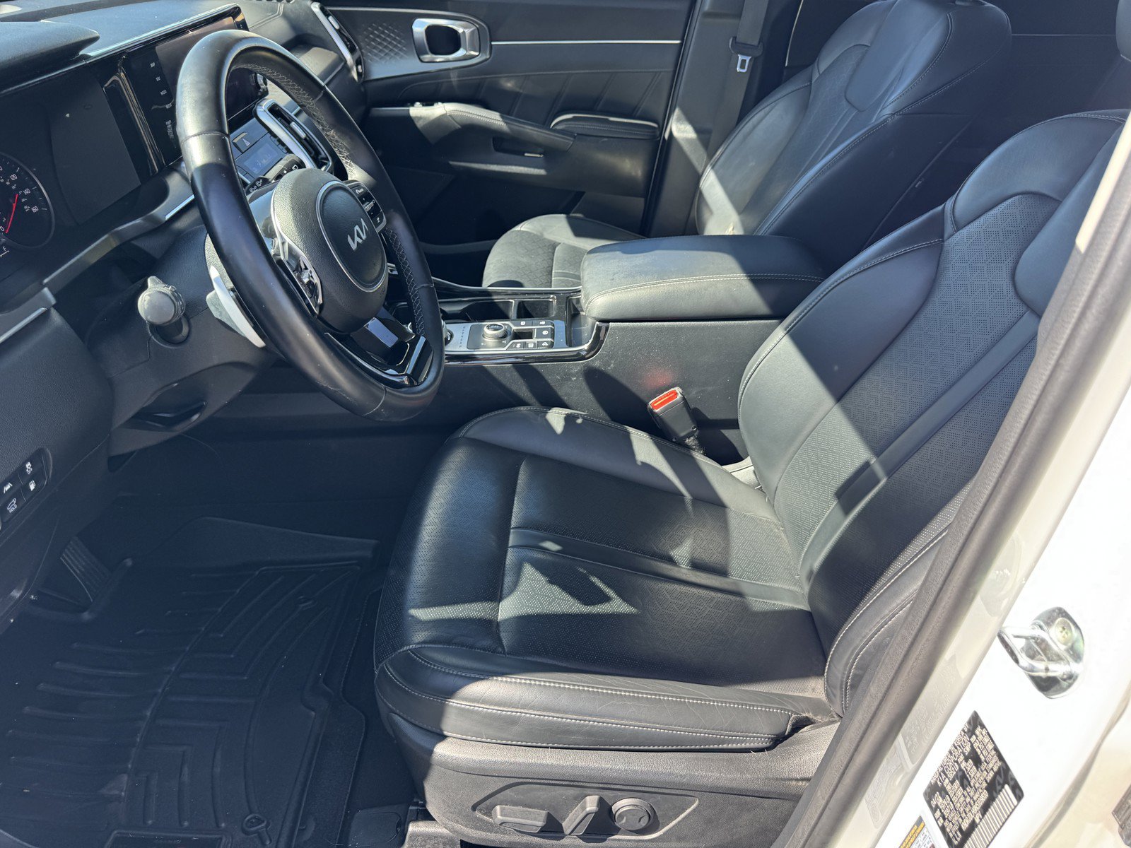 Used 2022 Kia Sorento SX AWD/4WD image 19