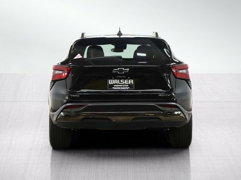 Used 2024 Chevrolet Trax ACTIV FWD image 4