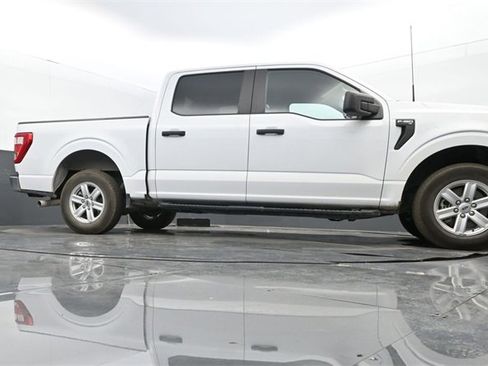 Used 2022 Ford F150 XL w/ Trailer Tow Package image 9