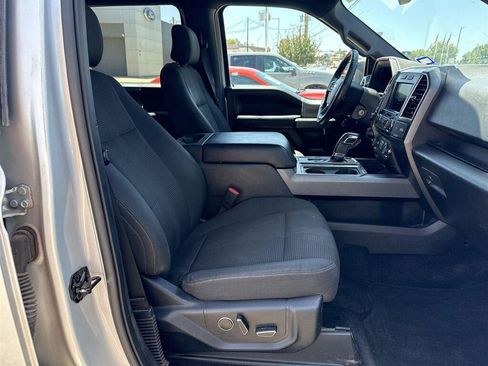 Used 2017 Ford F150 XLT w/ Equipment Group 302A Luxury AWD/4WD image 6