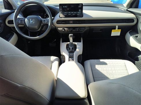 New 2026 Honda HR-V LX image 10
