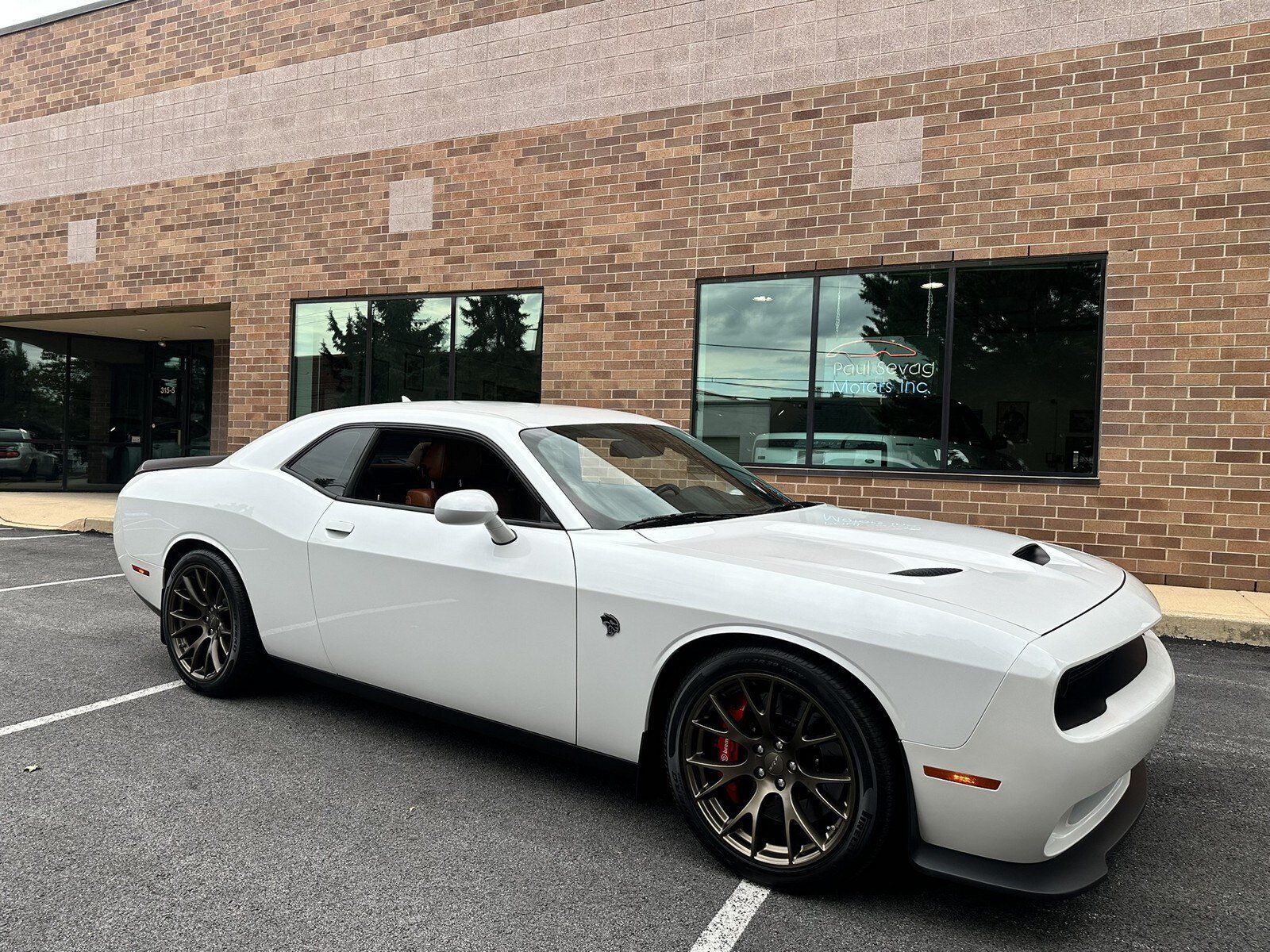 Used 2015 Dodge Challenger SRT Hellcat RWD image 27