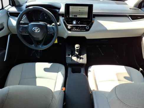 Used 2026 Toyota Corolla Cross L FWD image 11