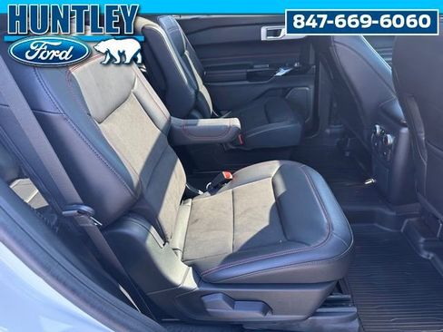 Used 2023 Ford Explorer ST-Line w/ Class IV Trailer Tow Package AWD/4WD image 10