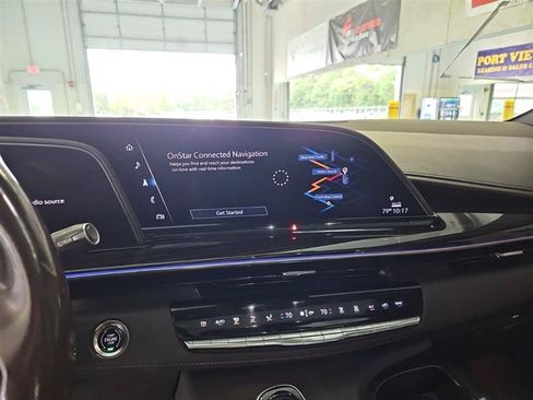 Used 2021 Cadillac Escalade ESV Sport w/ Driver Assist Tech Package AWD/4WD image 8