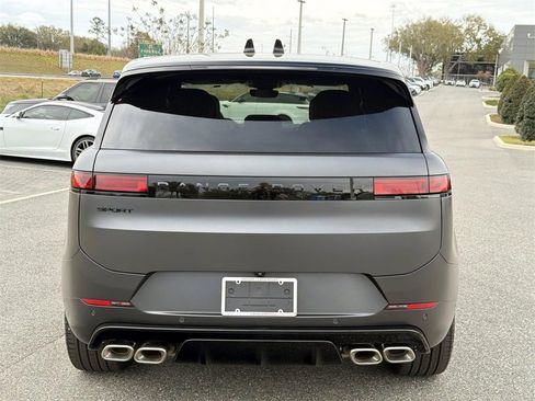 New 2026 Land Rover Range Rover Sport Dynamic SE image 4