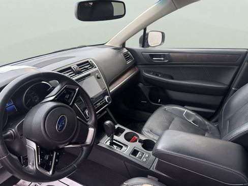 Used 2018 Subaru Outback 3.6R Limited image 14