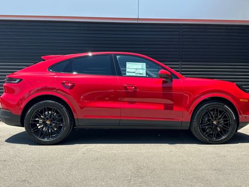 New 2026 Porsche Cayenne Coupe AWD/4WD image 9