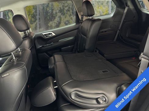 Used 2018 Nissan Pathfinder SL w/ Midnight Edition Package image 14