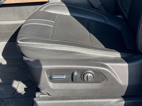 Used 2023 Chevrolet Silverado 3500 High Country image 26