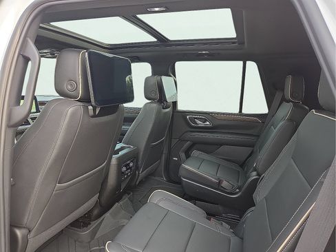 Used 2023 Chevrolet Tahoe Premier w/ Advanced Technology Package AWD/4WD image 10