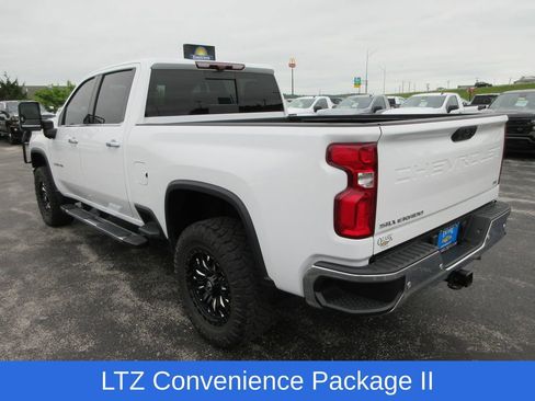 Used 2023 Chevrolet Silverado 3500 LTZ AWD/4WD image 3