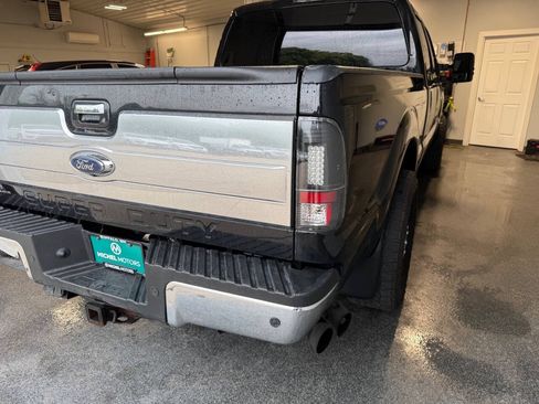 Used 2016 Ford F350 XLT w/ XLT Premium Package AWD/4WD image 6