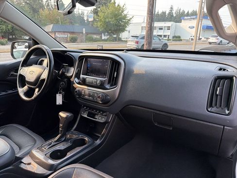 Used 2019 Chevrolet Colorado Z71 AWD/4WD image 26