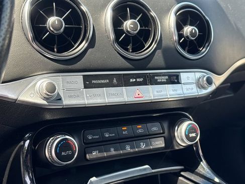 Used 2019 Kia Stinger GT2 RWD image 23