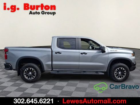Used 2024 Chevrolet Silverado 1500 ZR2 w/ Technology Package AWD/4WD image 7
