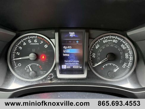 Used 2020 Toyota Tacoma TRD Sport image 23